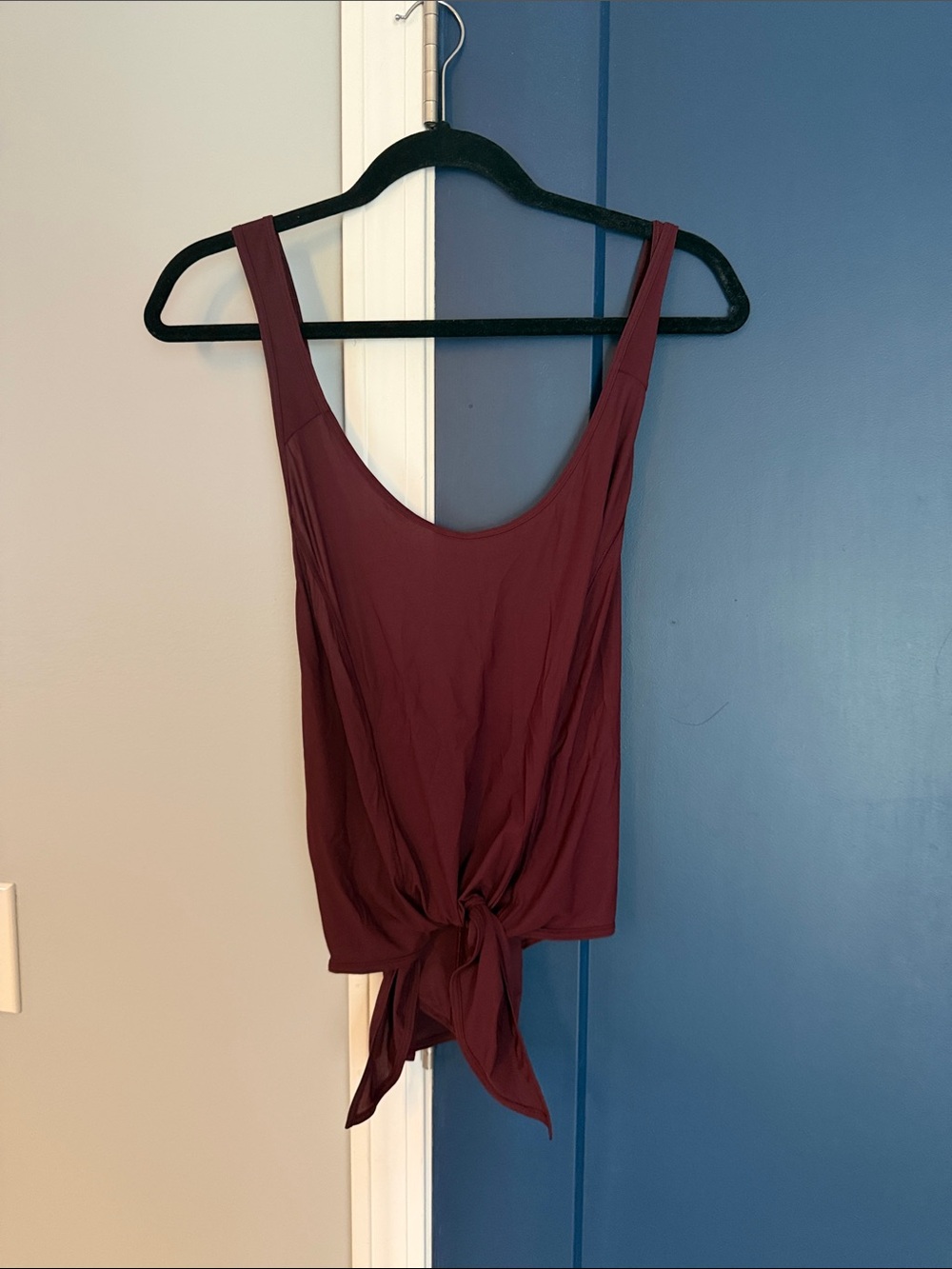 lululemon athletica Women's Scoop Tie-Front Tank - Burgundy - Picture 1 of 2